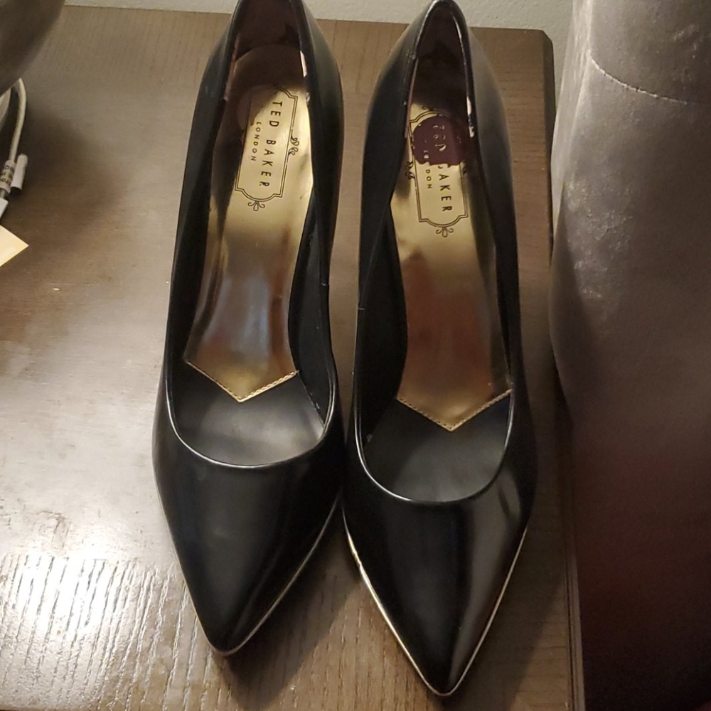Ted Baker Gold Heel stilettos